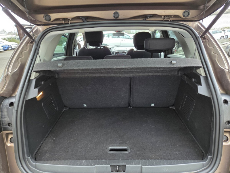 Photo 9 de l'offre de RENAULT Captur Intens Energy TCe 90 eco2 à 9990€ chez Carlyss automobiles Vitré