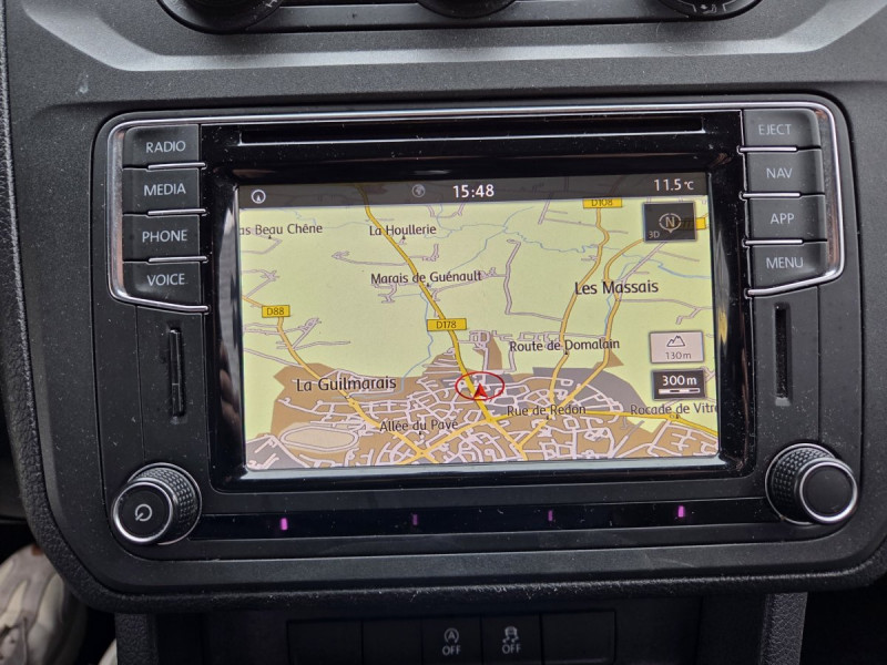 Photo 8 de l'offre de Volkswagen Caddy Van (4) 2.0 TDI 102 Business Line Plus à 13490€ chez Carlyss automobiles Vitré