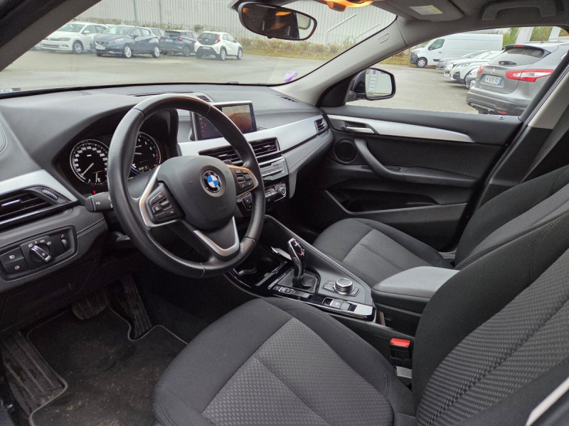 Photo 6 de l'offre de BMW X2 sDrive18i Lounge DKG7 à 25390€ chez Carlyss automobiles Vitré