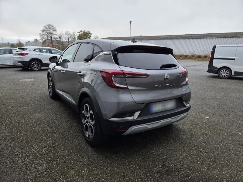 Photo 4 de l'offre de Renault Captur (2) Intens E-TECH Plug-in 160 -21 à 17990€ chez Carlyss automobiles Vitré