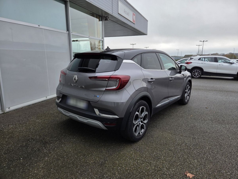 Photo 3 de l'offre de Renault Captur (2) Intens E-TECH Plug-in 160 -21 à 17990€ chez Carlyss automobiles Vitré