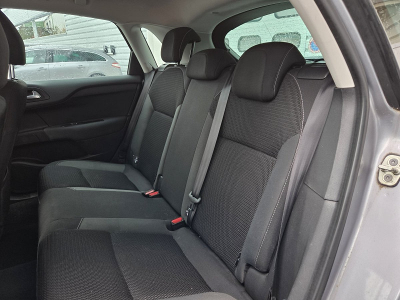 Photo 7 de l'offre de CITROEN C4 (2) BlueHDi 100 S&S BVM 86g Mill Business à 11990€ chez Carlyss automobiles Vitré