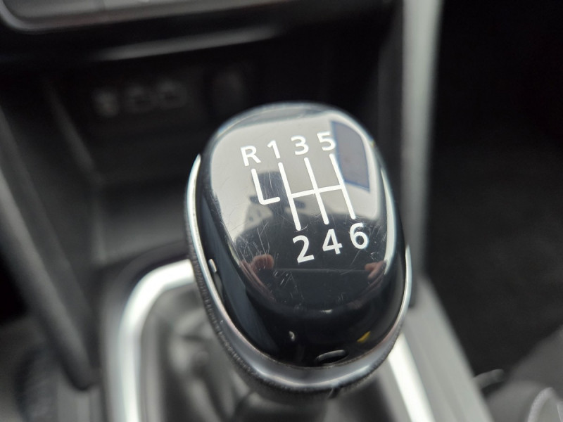 Photo 16 de l'offre de Renault Mégane Berline (4) evolution Blue dCi 115 à 14490€ chez Carlyss automobiles Vitré