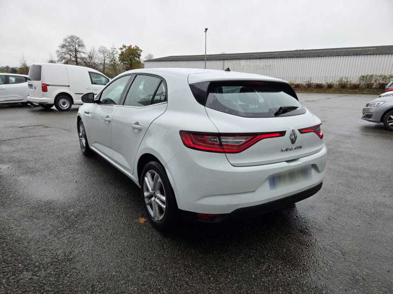 Photo 4 de l'offre de Renault Mégane Berline (4) Business Blue dCi 115 à 11990€ chez Carlyss automobiles Vitré