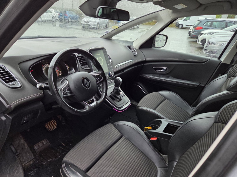 Photo 7 de l'offre de Renault Scénic (4) Intens Energy dCi 110 EDC à 13990€ chez Carlyss automobiles Vitré