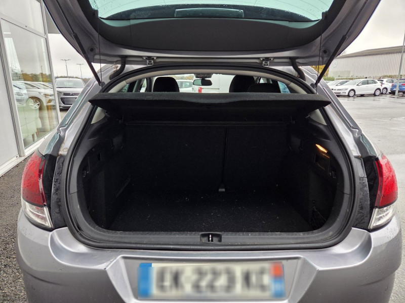 Photo 21 de l'offre de CITROEN C4 (2) BlueHDi 100 S&S BVM 86g Mill Business à 11990€ chez Carlyss automobiles Vitré