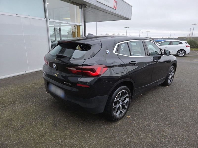 Photo 3 de l'offre de BMW X2 sDrive18i Lounge DKG7 à 25390€ chez Carlyss automobiles Vitré