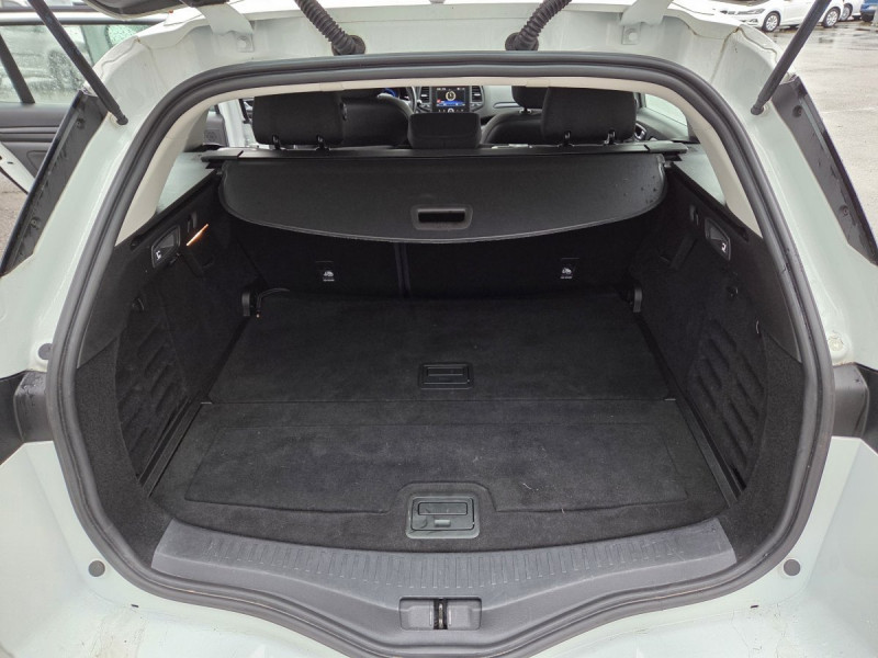 Photo 11 de l'offre de Renault Mégane Estate (4) Business Blue dCi 115 à 11990€ chez Carlyss automobiles Vitré