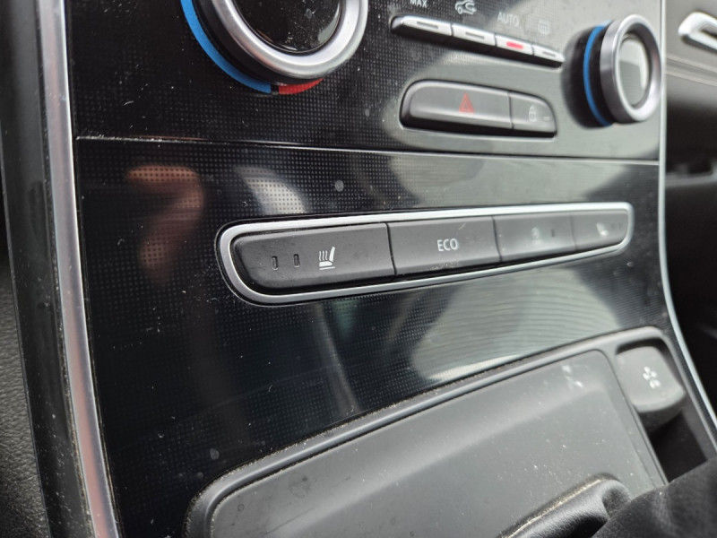 Photo 18 de l'offre de Renault Scénic (4) Intens Energy dCi 110 EDC à 13990€ chez Carlyss automobiles Vitré