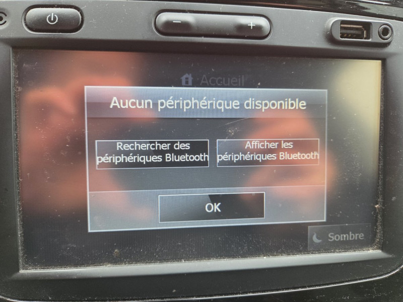 Photo 11 de l'offre de RENAULT Captur Intens Energy TCe 90 eco2 à 9990€ chez Carlyss automobiles Vitré