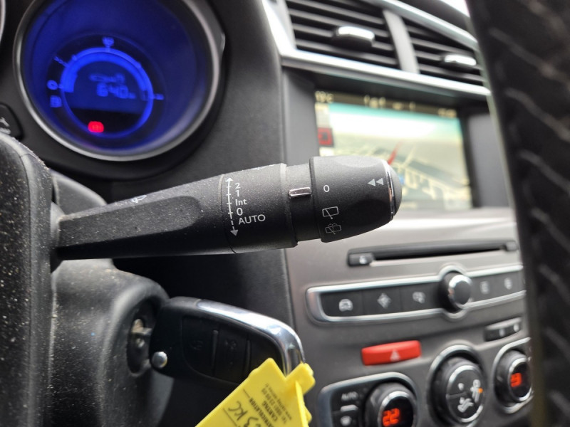 Photo 20 de l'offre de CITROEN C4 (2) BlueHDi 100 S&S BVM 86g Mill Business à 11990€ chez Carlyss automobiles Vitré