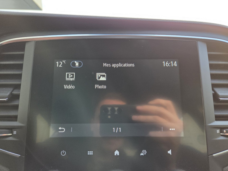 Photo 10 de l'offre de Renault Mégane Estate (4) Business Blue dCi 115 à 12490€ chez Carlyss automobiles Vitré