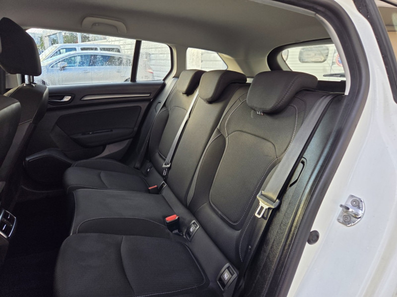 Photo 7 de l'offre de Renault Mégane Estate (4) Business Blue dCi 115 à 12490€ chez Carlyss automobiles Vitré
