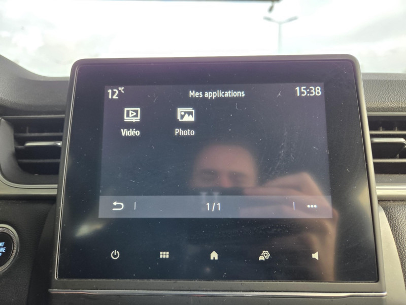 Photo 13 de l'offre de Renault Captur (2) Intens E-Tech hybride recharg 160 - 21 à 15990€ chez Carlyss automobiles Vitré