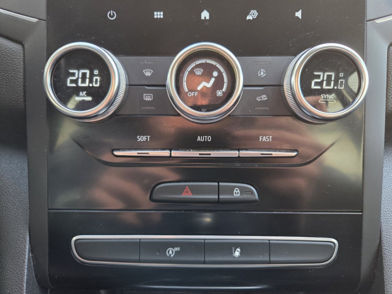 Photo 15 de l'offre de Renault Mégane Estate (4) Business Blue dCi 115 à 12490€ chez Carlyss automobiles Vitré