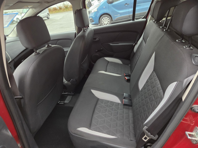 Photo 7 de l'offre de Dacia Sandero (2) Stepway Ambiance dCi 90 à 8290€ chez Carlyss automobiles Vitré