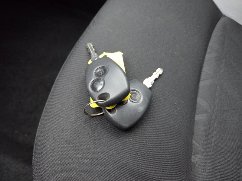 Photo 14 de l'offre de Dacia Sandero (2) Stepway Ambiance dCi 90 à 8290€ chez Carlyss automobiles Vitré