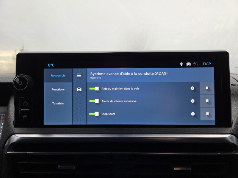 Photo 12 de l'offre de Citroën Jumpy (3) 22075 euros HT Taille M BHDi 145 EAT8 PACK PREM CONNECT à 26490€ chez Carlyss automobiles Vitré