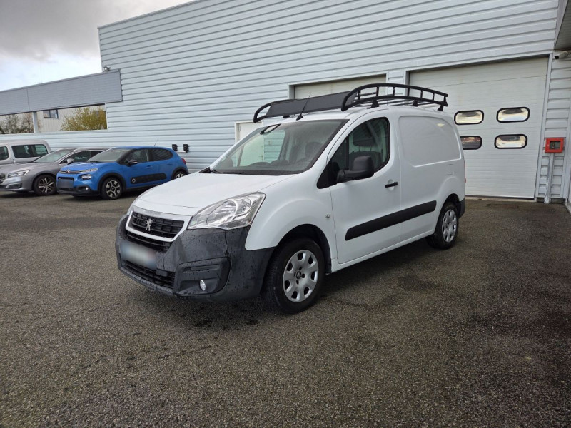 Photo 4 de l'offre de Peugeot Partner (2) 10408 euros HT 1.6 BLUEHDI 100 STANDARD PREMIUM PACK à 12490€ chez Carlyss automobiles Vitré