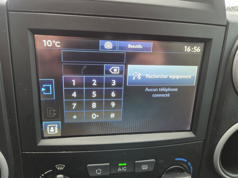 Photo 10 de l'offre de Peugeot Partner (2) 10408 euros HT 1.6 BLUEHDI 100 STANDARD PREMIUM PACK à 12490€ chez Carlyss automobiles Vitré