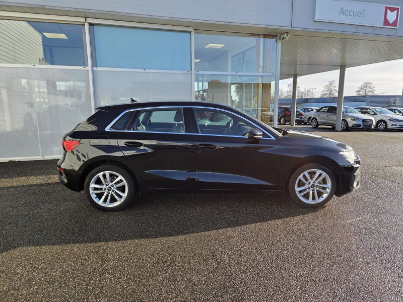 Photo 2 de l'offre de Audi A3 Sportback (4) 30 TDI 116 S Tronic Business Line à 23990€ chez Carlyss automobiles Vitré