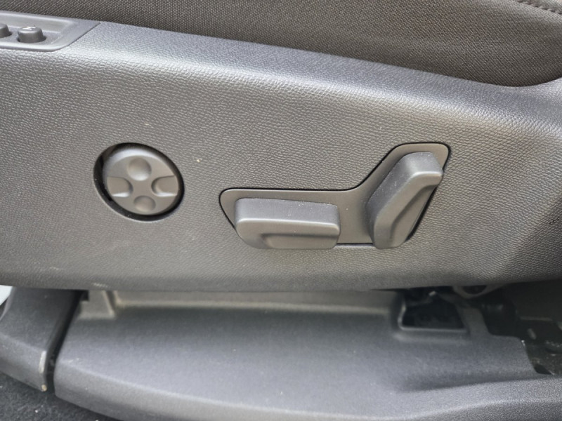 Photo 18 de l'offre de CITROEN C5 Aircross BlueHDi 180 S&S EAT8 Shine à 22490€ chez Carlyss automobiles Vitré