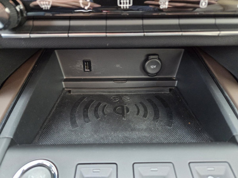 Photo 23 de l'offre de CITROEN C5 Aircross BlueHDi 180 S&S EAT8 Shine à 22490€ chez Carlyss automobiles Vitré