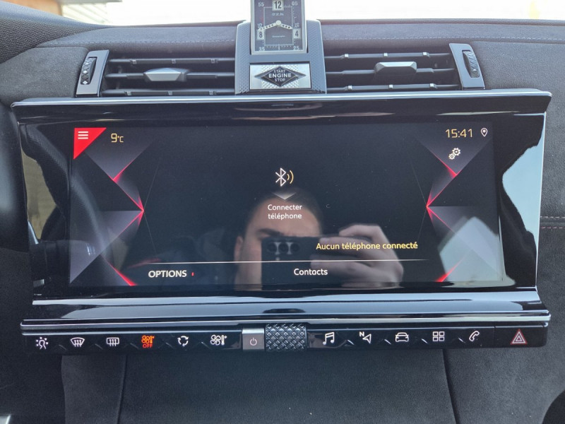 Photo 11 de l'offre de DS DS 7 Crossback BlueHDi 180 Automatique PERFORM Line à 23490€ chez Carlyss automobiles Vitré