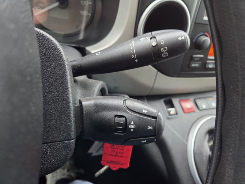 Photo 19 de l'offre de Peugeot Partner Tepee (2) 1.6 BlueHDi 120 S&S Outdoor à 12790€ chez Carlyss automobiles Vitré