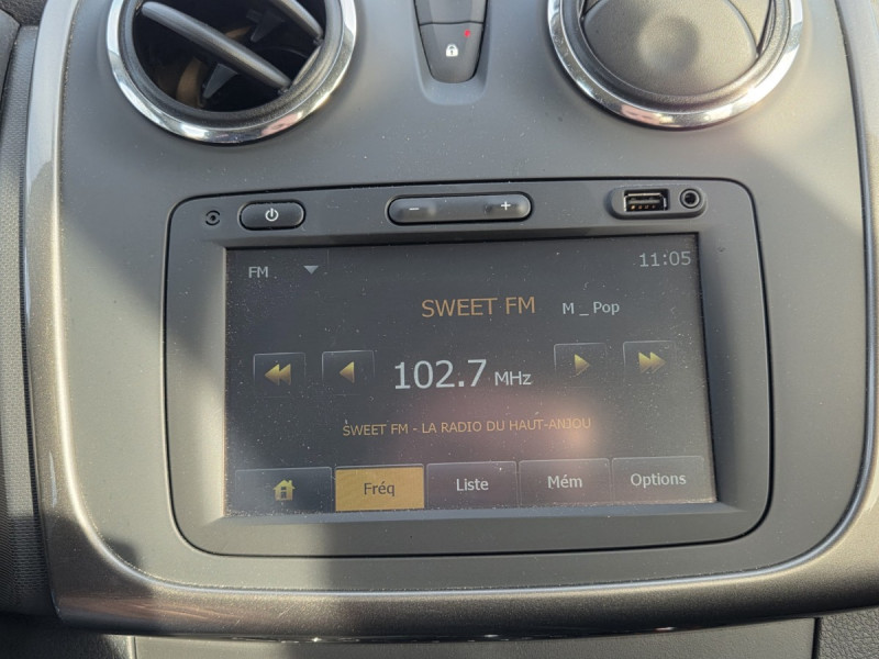 Photo 9 de l'offre de Dacia Sandero (2) Stepway Prestige TCe 90 E6 à 9990€ chez Carlyss automobiles Vitré