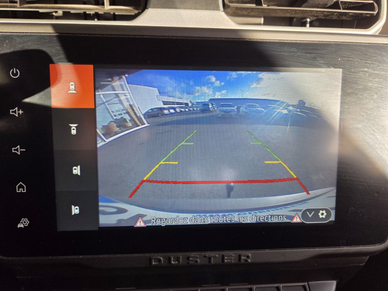 Photo 7 de l'offre de DACIA Duster (2) Journey TCe 150 EDC 4x2 à 21490€ chez Carlyss automobiles Vitré
