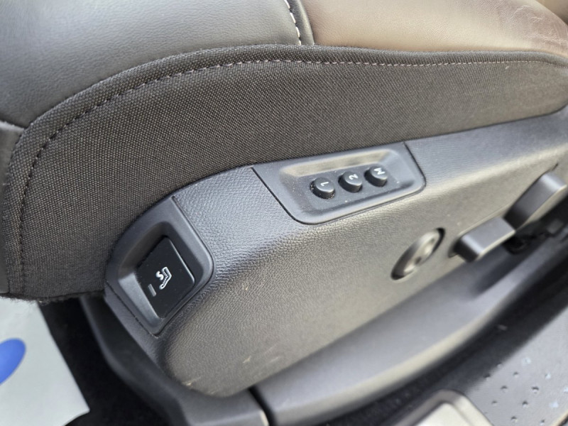 Photo 17 de l'offre de CITROEN C5 Aircross BlueHDi 180 S&S EAT8 Shine à 22490€ chez Carlyss automobiles Vitré