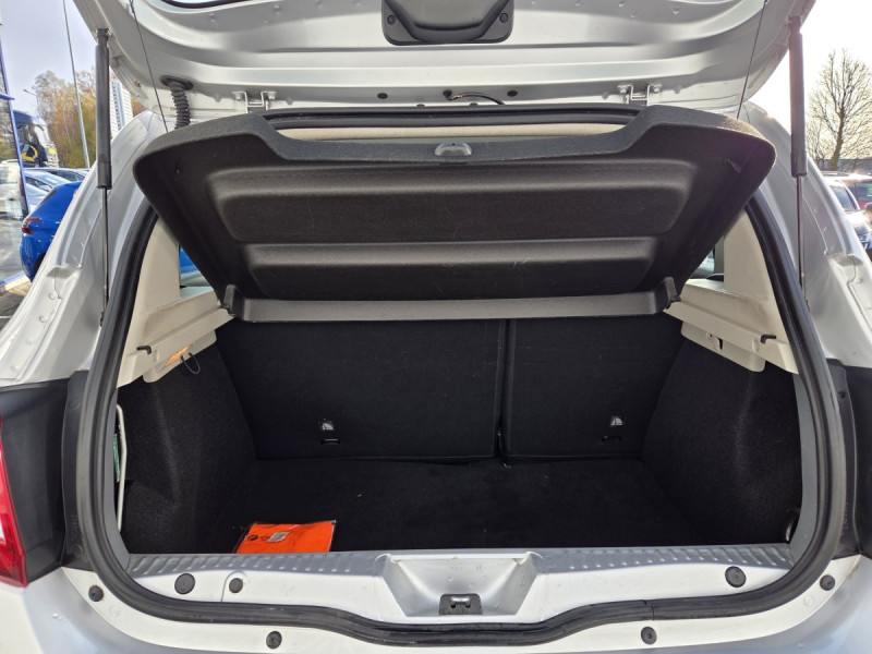 Photo 13 de l'offre de Dacia Sandero (2) Stepway Prestige TCe 90 E6 à 9990€ chez Carlyss automobiles Vitré