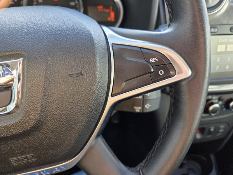 Photo 11 de l'offre de Dacia Sandero (2) Stepway TCe 90 -20 à 12490€ chez Carlyss automobiles Vitré