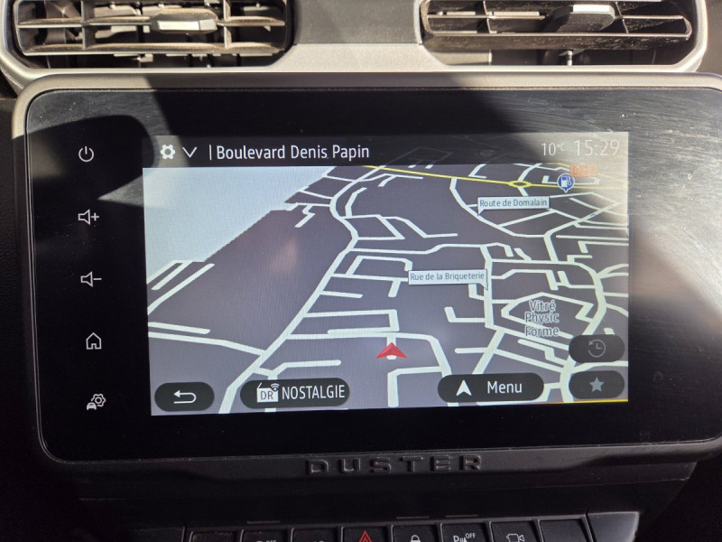 Photo 8 de l'offre de DACIA Duster (2) Journey TCe 150 EDC 4x2 à 21490€ chez Carlyss automobiles Vitré