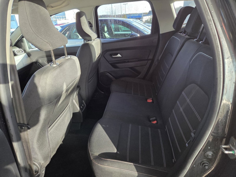 Photo 12 de l'offre de DACIA Duster (2) Journey TCe 150 EDC 4x2 à 21490€ chez Carlyss automobiles Vitré