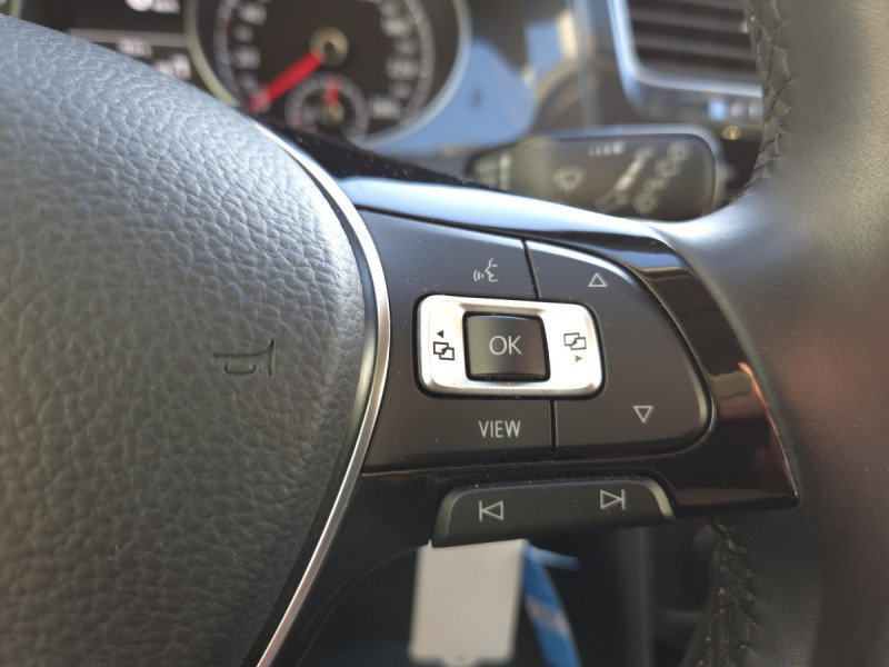 Photo 17 de l'offre de VOLKSWAGEN Golf (7) 1.0 TSI 115 BVM6 Trendline Business BMT à 15490€ chez Carlyss automobiles Vitré