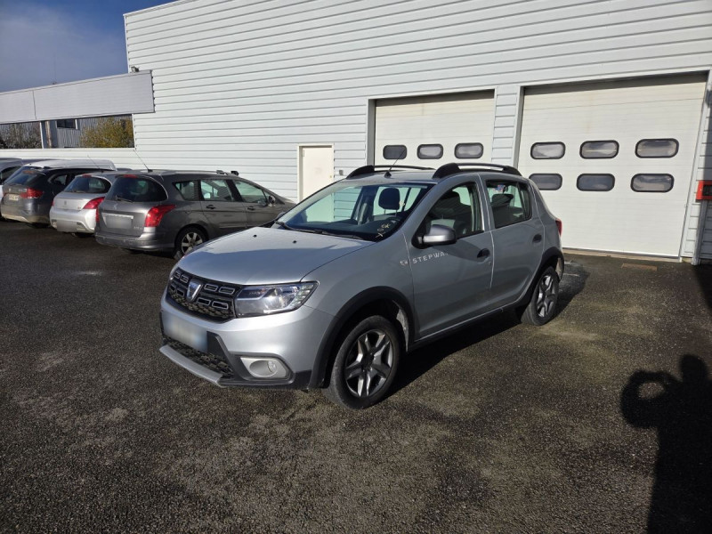 Photo 2 de l'offre de Dacia Sandero (2) Stepway TCe 90 -20 à 12490€ chez Carlyss automobiles Vitré