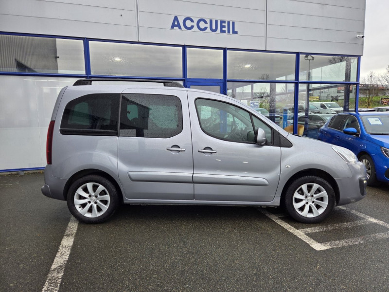 Photo 3 de l'offre de Peugeot Partner Tepee (2) 1.6 BlueHDi 120 S&S Outdoor à 12790€ chez Carlyss automobiles Vitré