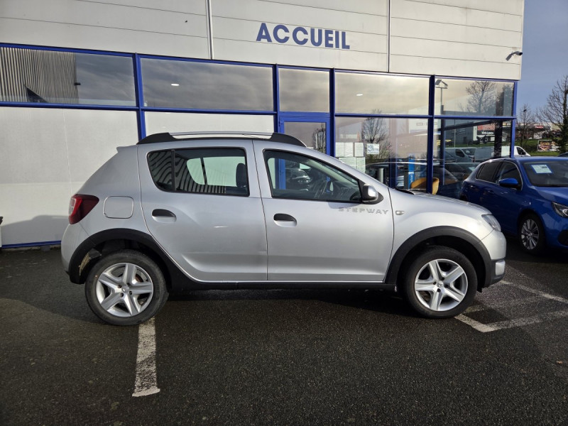 Photo 3 de l'offre de Dacia Sandero (2) Stepway Prestige TCe 90 E6 à 9990€ chez Carlyss automobiles Vitré