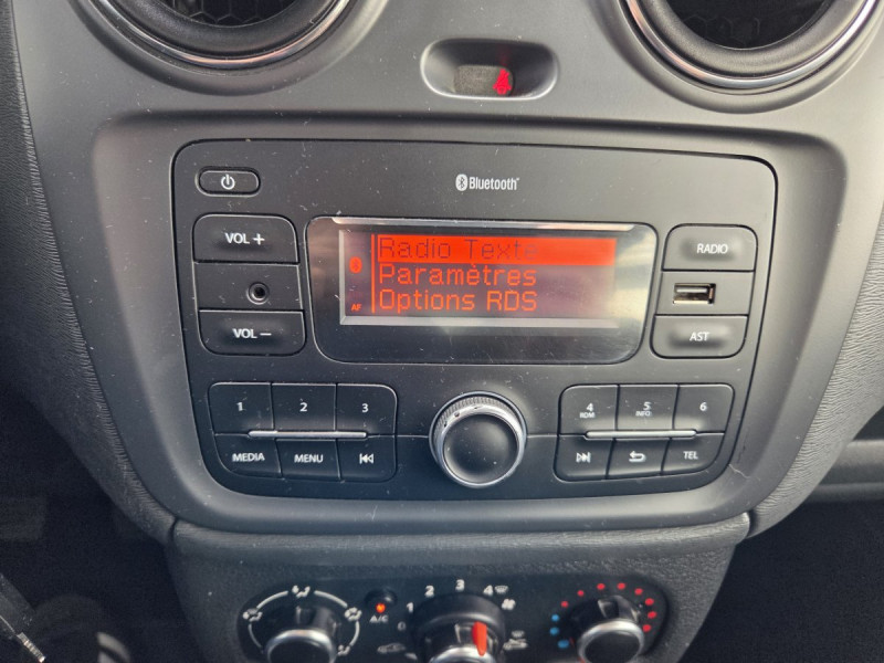 Photo 11 de l'offre de Dacia Lodgy 7 Places Essentiel Blue dCi 95 à 13990€ chez Carlyss automobiles Vitré