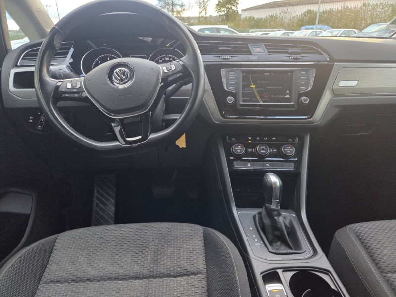 Photo 8 de l'offre de Volkswagen Touran (3) 1.6 TDI 115 DSG7 Confortline Bu BMT 7 pl à 14790€ chez Carlyss automobiles Vitré