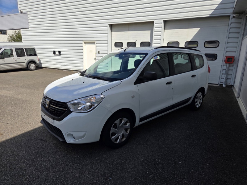 Photo 2 de l'offre de Dacia Lodgy 7 Places Essentiel Blue dCi 95 à 13990€ chez Carlyss automobiles Vitré