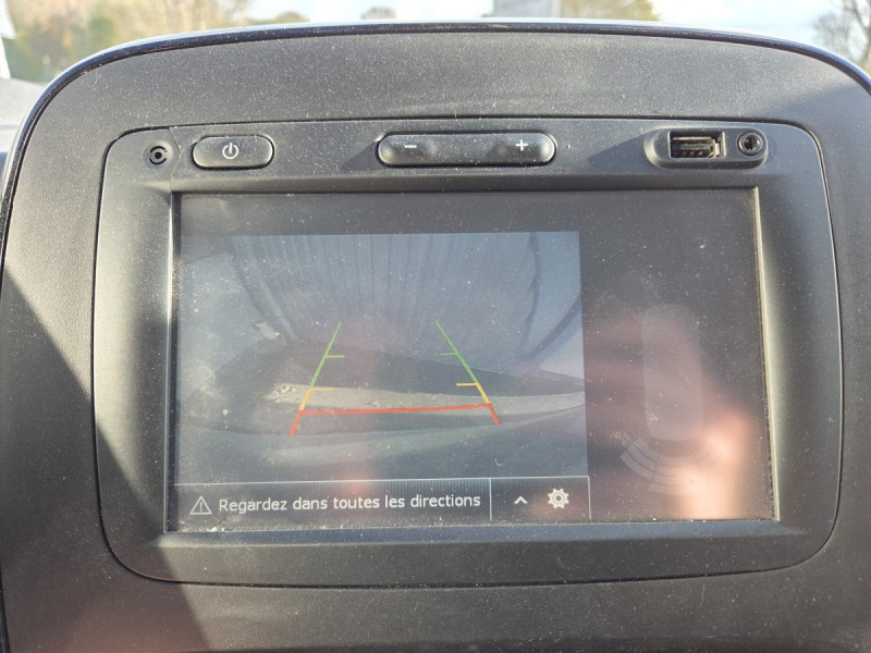 Photo 10 de l'offre de Opel Vivaro (2) 1.6 CDTI 125 ECO S/S 2.9 L2H1 PACK CLIM+ à 15990€ chez Carlyss automobiles Vitré