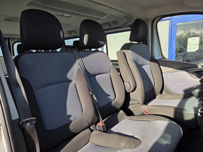 Photo 5 de l'offre de Opel Vivaro (2) 1.6 CDTI 125 ECO S/S 2.9 L2H1 PACK CLIM+ à 15990€ chez Carlyss automobiles Vitré