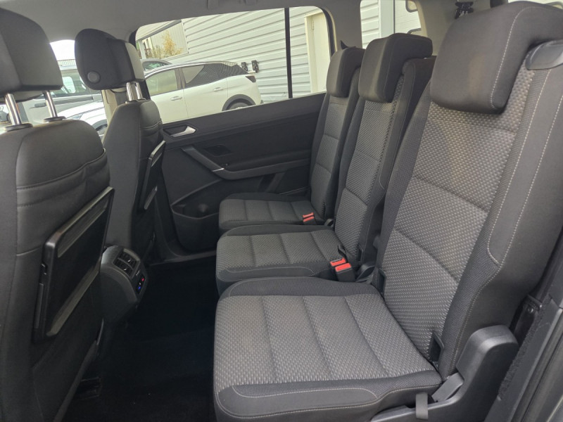 Photo 10 de l'offre de Volkswagen Touran (3) 1.6 TDI 115 DSG7 Confortline Bu BMT 7 pl à 14790€ chez Carlyss automobiles Vitré