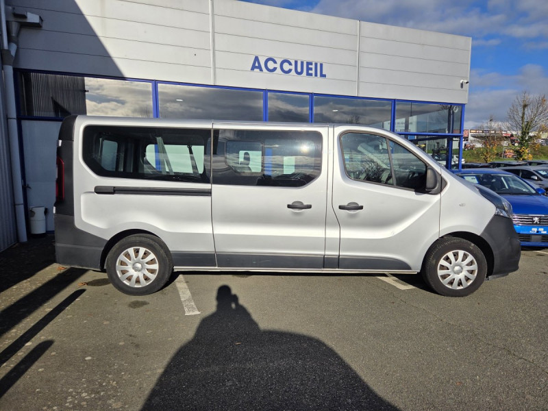Photo 3 de l'offre de Opel Vivaro (2) 1.6 CDTI 125 ECO S/S 2.9 L2H1 PACK CLIM+ à 15990€ chez Carlyss automobiles Vitré