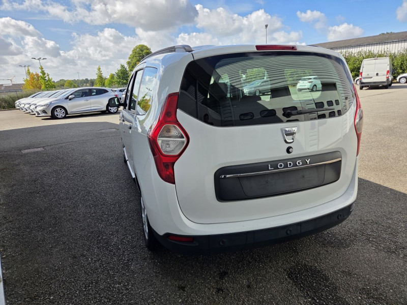 Photo 3 de l'offre de Dacia Lodgy 7 Places Essentiel Blue dCi 95 à 13990€ chez Carlyss automobiles Vitré