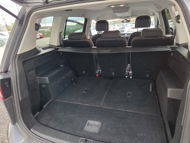 Photo 22 de l'offre de Volkswagen Touran (3) 1.6 TDI 115 DSG7 Confortline Bu BMT 7 pl à 14790€ chez Carlyss automobiles Vitré