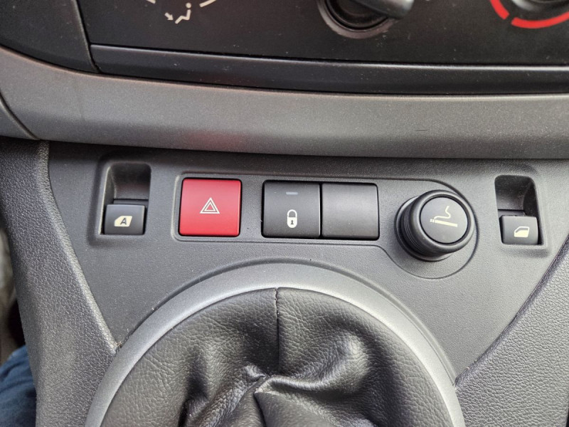 Photo 11 de l'offre de Citroën Berlingo Multispace (2) BlueHDi 100 BVM Feel à 10790€ chez Carlyss automobiles Vitré